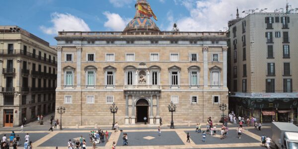 Barcellona via terra, mare e aria