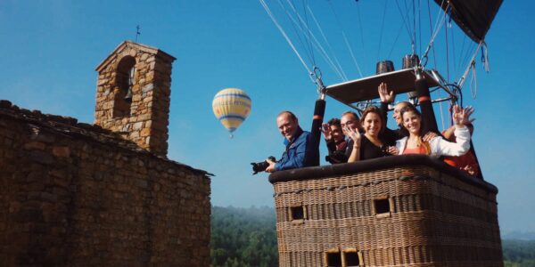 Passeig amb globus per la Cerdanya