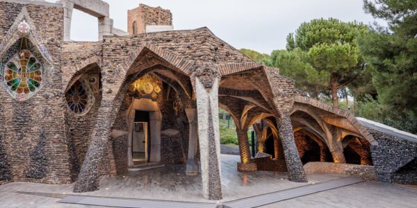 Entrada a Colònia Güell