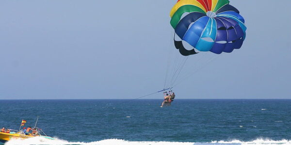 Parasailing in Salou