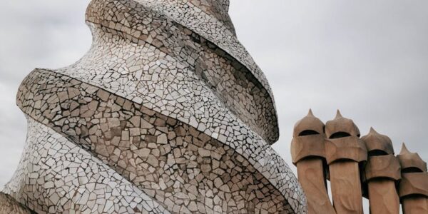 Barcellona via terra, mare e aria