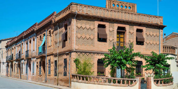 Entrada a Colònia Güell