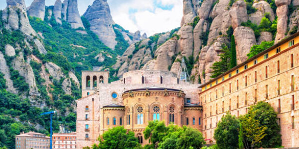 Montserrat by bus