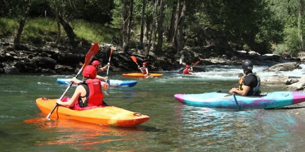 Descent of the Noguera Pallaresa river in kayak